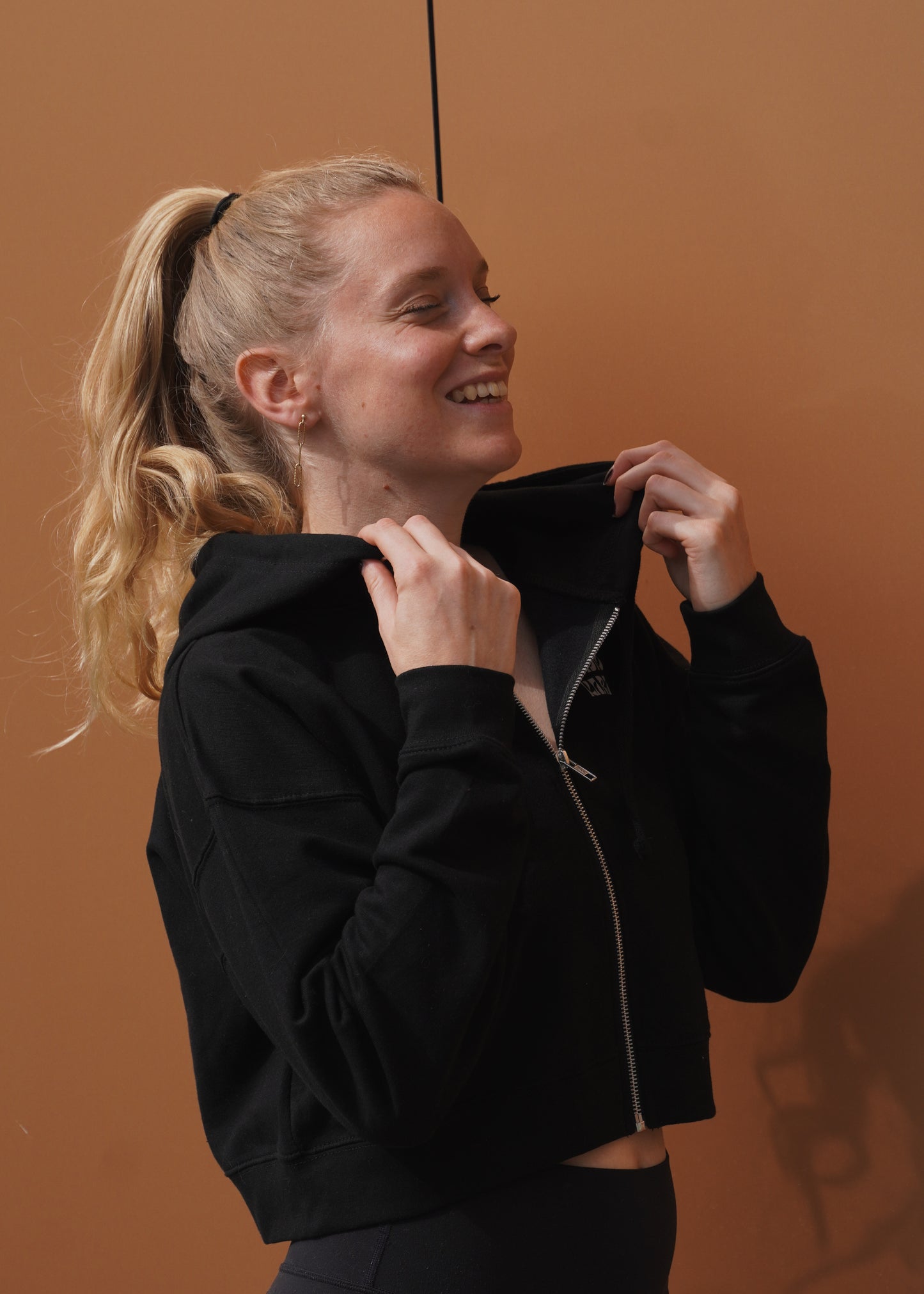 Sweat zip Studio KARA noir